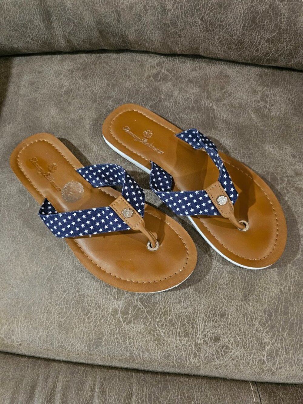 Tommy Bahama Blue Star Print Flip Flop Sandals Sz 7.5